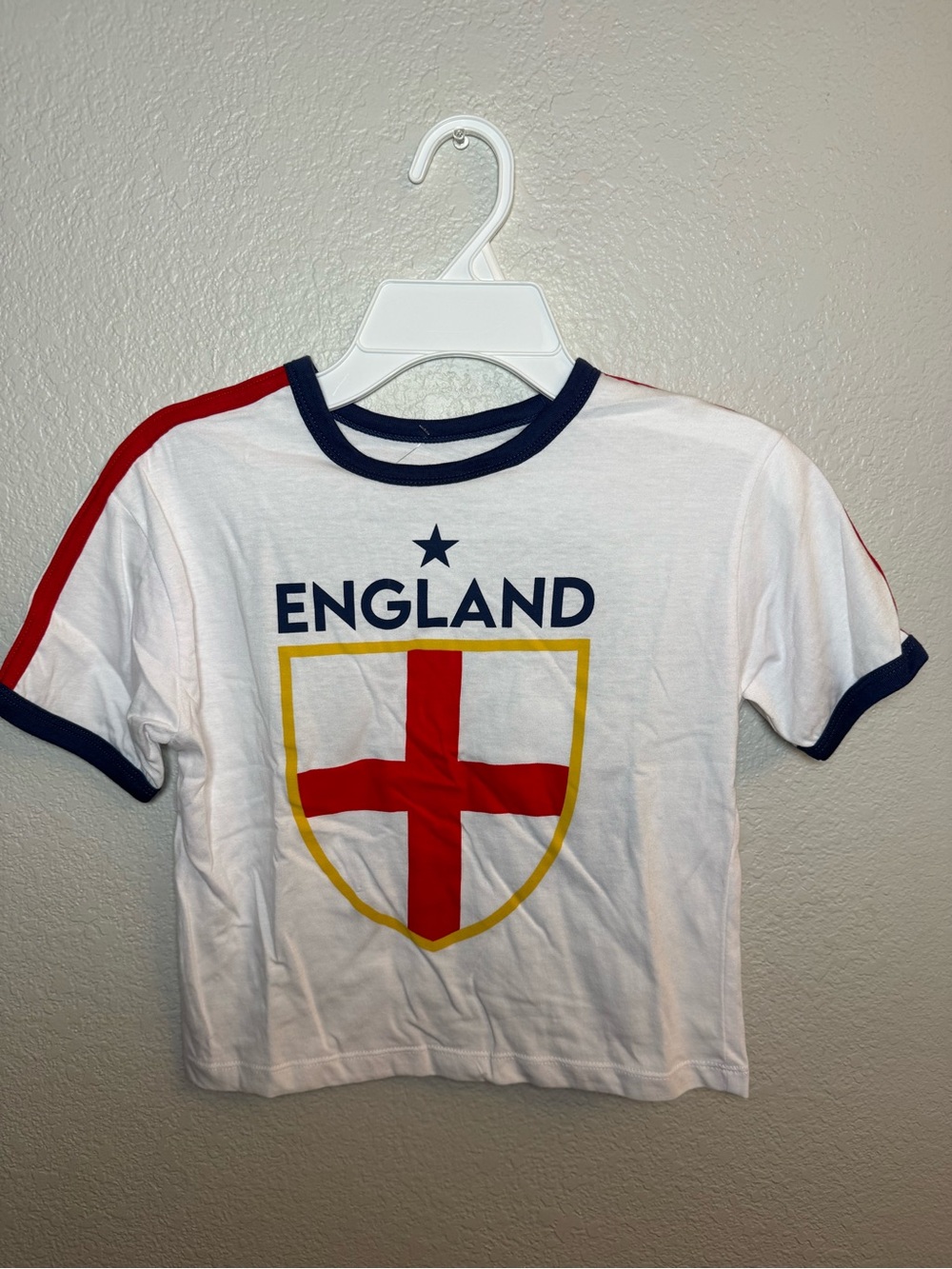 Goodie Two Sleeves England Soccer Jersey Crop Top Kids Size 5/6